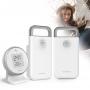 Kit thermostat wifi pour radiateur électrique Thomson At Home avec une femme qui lit
