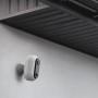 Caméra Avidsen installée en mode batterie sur un mur