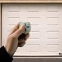 Motorisation pour porte de garage ASTRELL 70 Télécommande - 614970 - Astrell