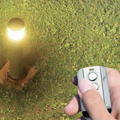 Boitier de commande de lumière avec la télécommande du portail