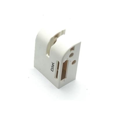 embout VERA coté pilier droit 962699