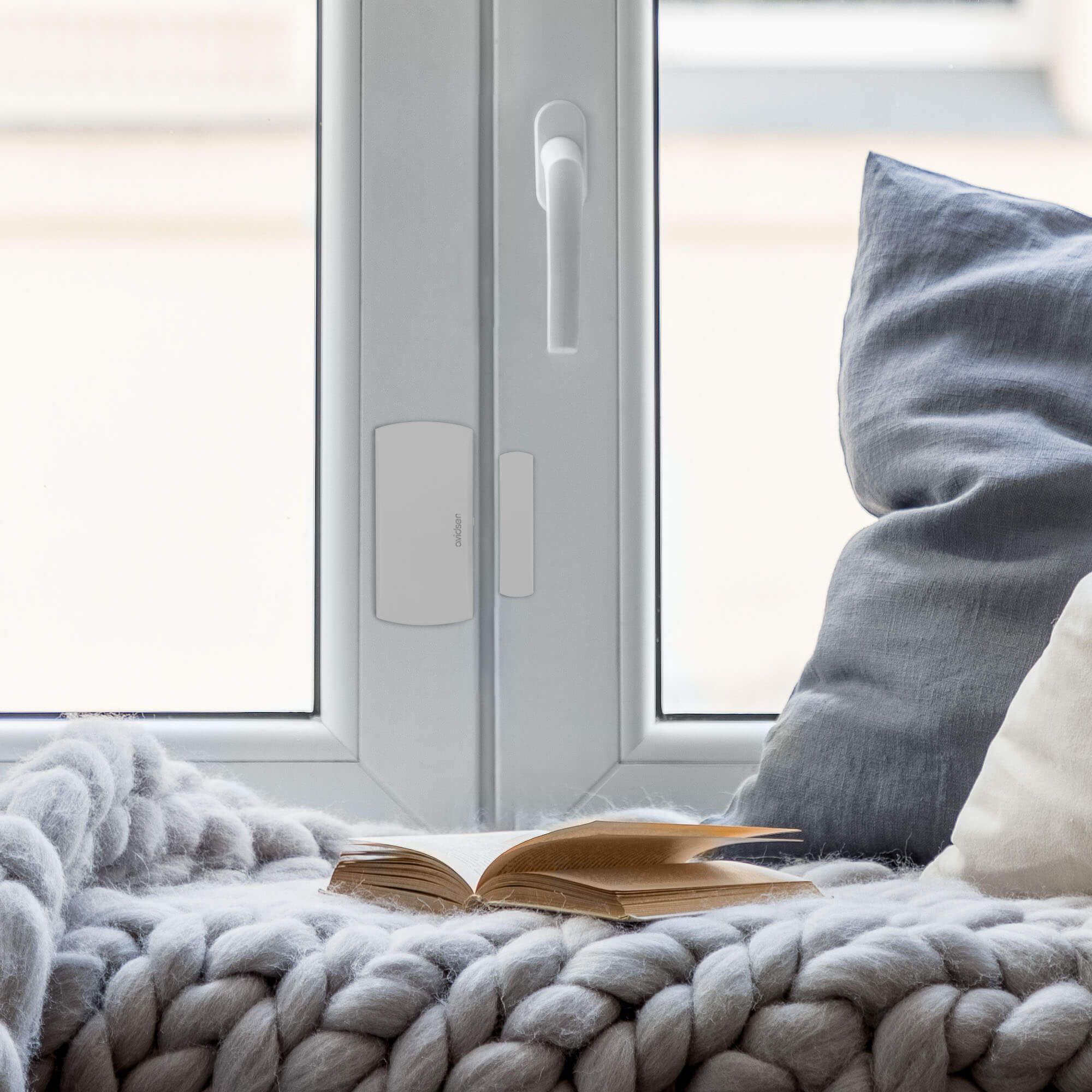 3 détecteurs pour mettre sur les ouvertures : portes et fenêtre.