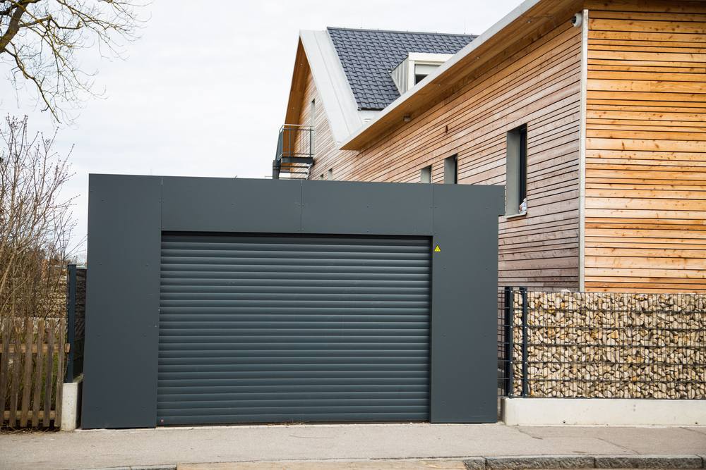 La marque de motorisation de portes et volets Somfy-1